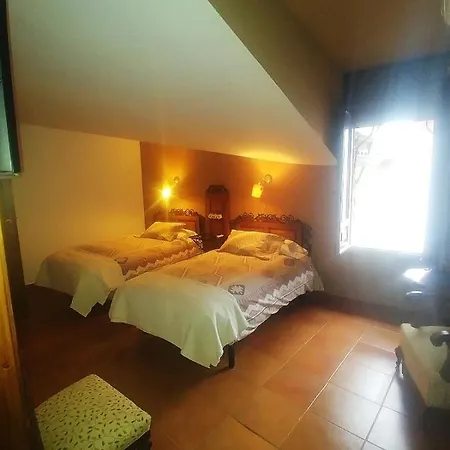 La Troje Oropesana Country house *